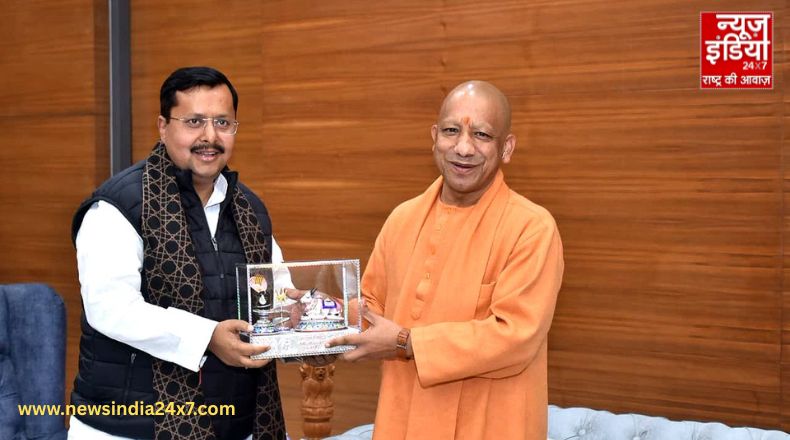 बीजेपी अध्यक्ष नितिन नबीन पहुंचे मथुरा