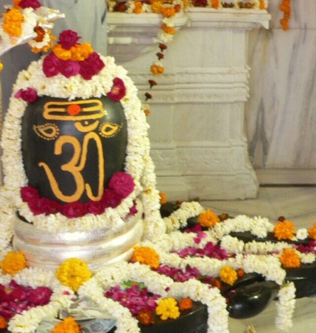 क्या हवा में लटका रहता था शिवलिंग!