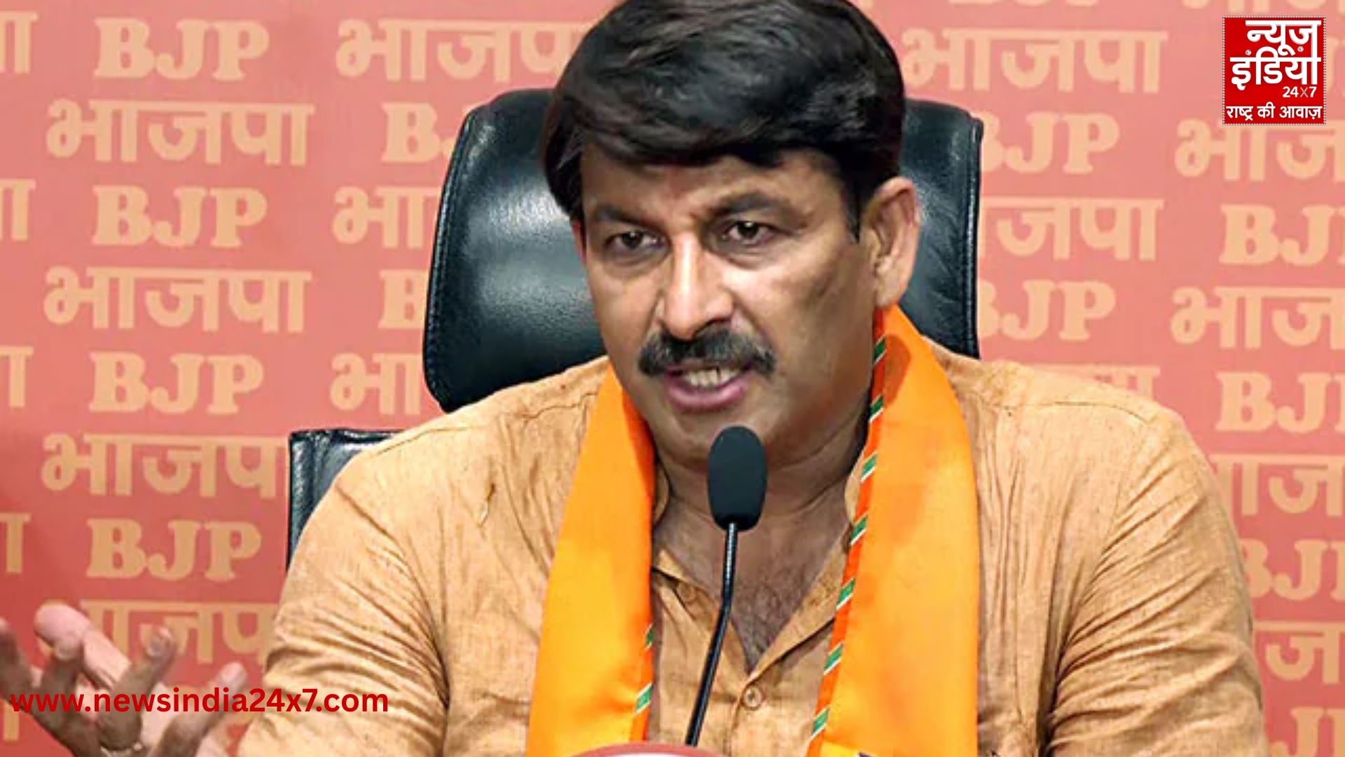 मनोज तिवारी के घर पर चोरी मामले में एक आरोपी गिरफ्तार मनोज तिवारी के घर पर चोरी मामले में एक आरोपी गिरफ्तार