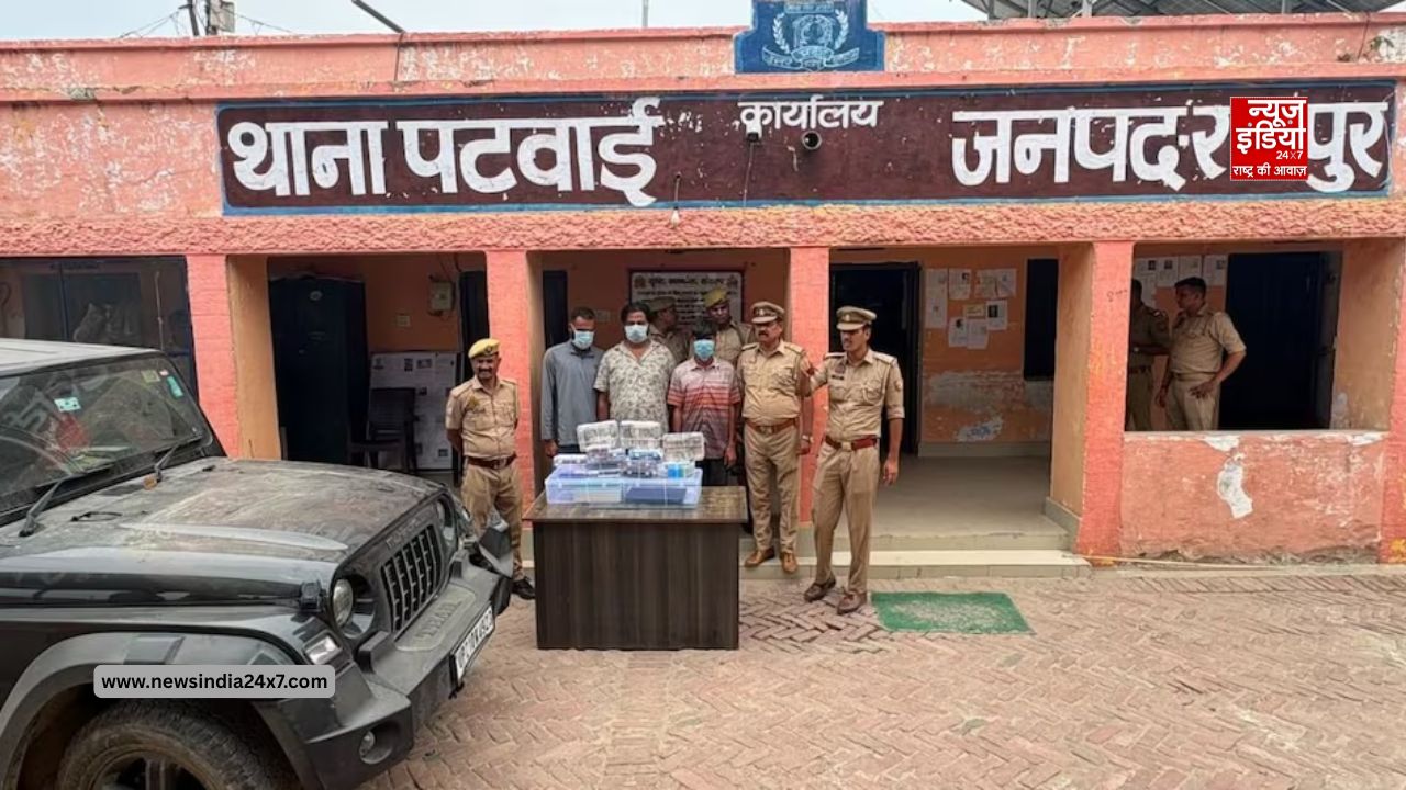 लाखों का कैश, पासपोर्ट और लग्जरी लाइफ… थार में घूमने वाले यूपी के तीन साइबर ठगों की कहानी