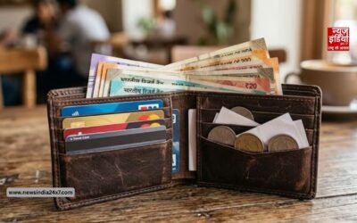 पर्स में भूलकर भी न रखें ये चीजें, वास्तु के अनुसार हो सकती है धन हानि