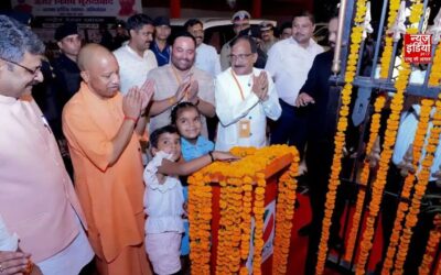 जिस बच्ची के एडमिशन में सीएम योगी ने की थी मदद, उसी से कराया श्री राम वाटिका का उद्घाटन