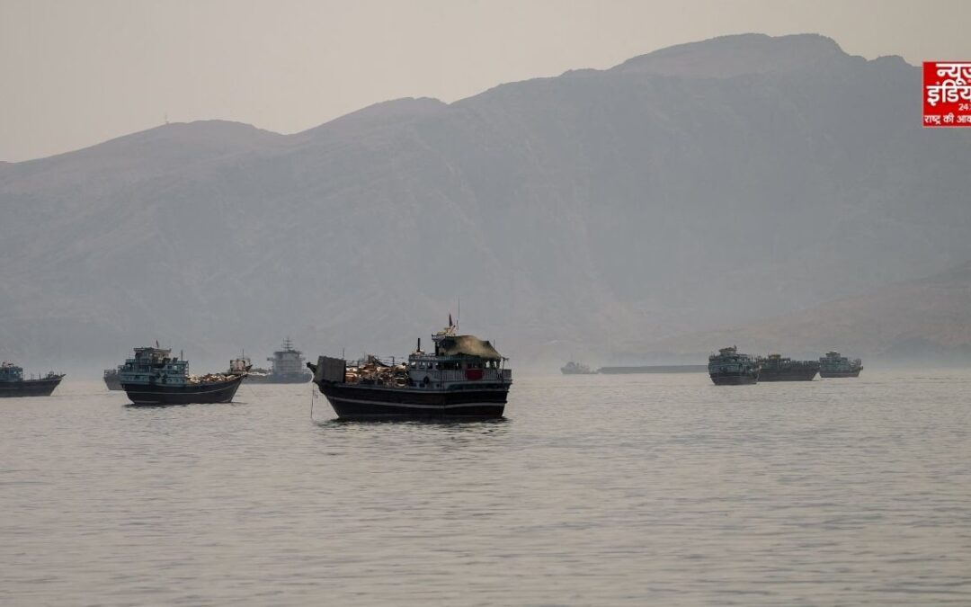 Hormuz Strait पर नहीं लगेगा कोई शुल्क! ट्रंप बोले- ईरान ने टोल और अतिरिक्त चार्ज नहीं लगाने का दिया भरोसा