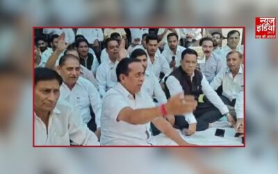 गाजियाबाद में ई-रजिस्ट्री के विरोध में वकीलों की हड़ताल, 10 हजार से ज्यादा बैनामे अटके