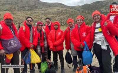 ऊंचे पहाड़ कठिन रास्ते और अटूट श्रद्धा 68 साल की जुड़वां बहनों ने पूरा किया जीवन का सपना, कैलाश यात्रा ने जीत लिया हर दिल