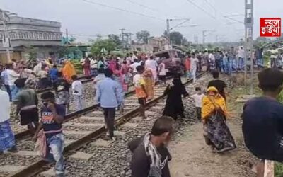 मुर्शिदाबाद में बड़ा हादसा, पैसेंजर ट्रेन से टकराई स्कूल वैन; 2 छात्रों समेत 3 की मौत व 5 घायल