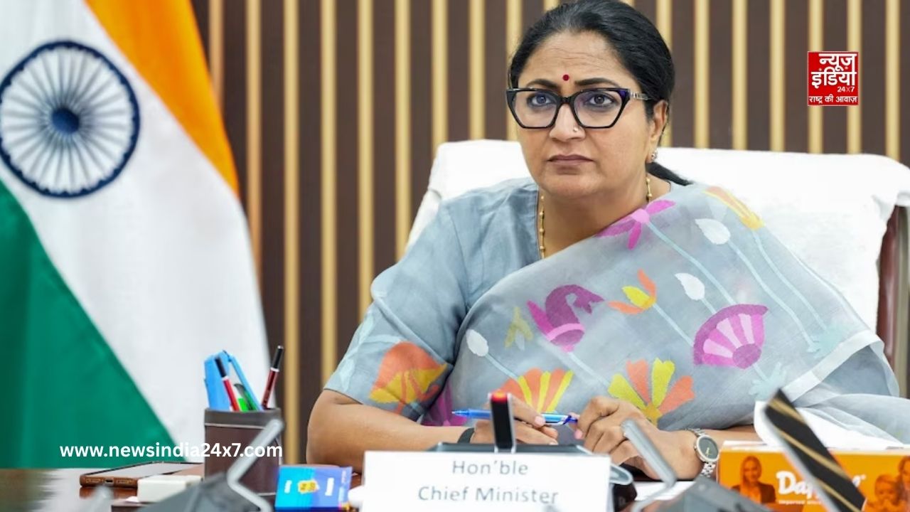 दिल्ली सरकार ने खत्म की वर्क फ्रॉम होम व्यवस्था, अब सभी कर्मचारी नियमित रूप से करेंगे दफ्तर में काम