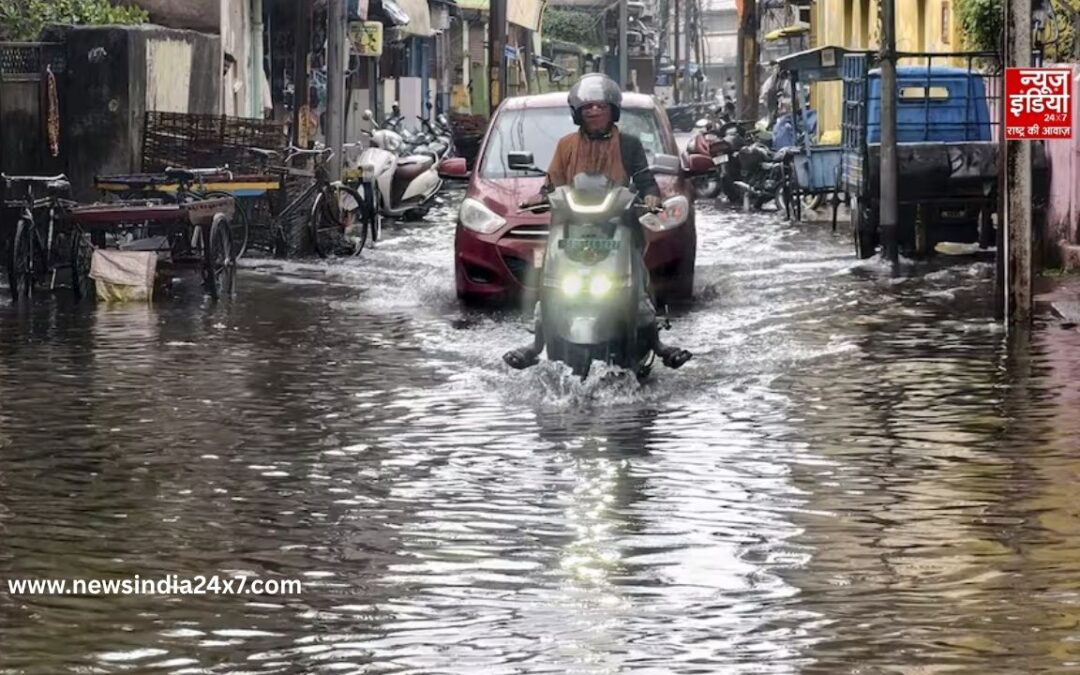 Monsoon Update: देशभर में मानसून का कहर, कई राज्यों में बाढ़-भूस्खलन से जनजीवन प्रभावित; जानें अपने राज्य का हाल