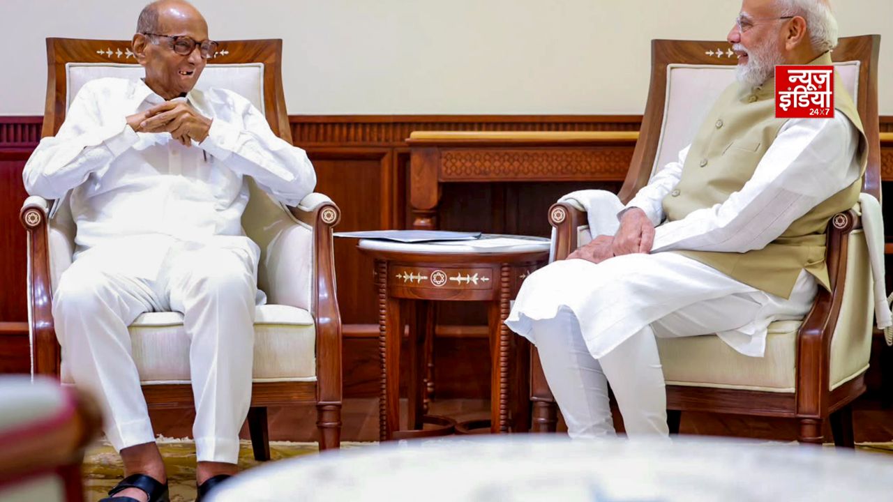 पहले छात्रों से मुलाकात, फिर पीएम मोदी से बैठक; शरद पवार के कदम पर उठे सवाल
