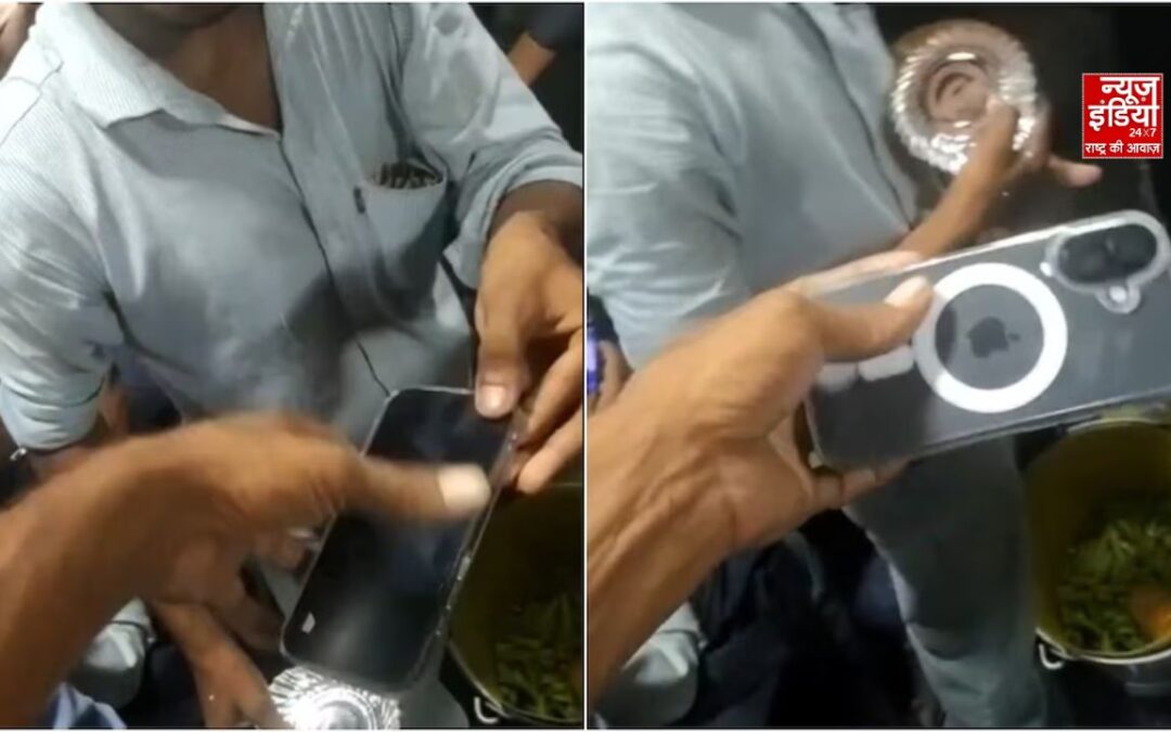 लोकल ट्रेन में खीरा बेचने वाले के पास दिखा iPhone, वायरल वीडियो देख लोग रह गए हैरान