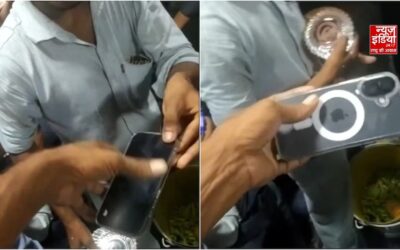 लोकल ट्रेन में खीरा बेचने वाले के पास दिखा iPhone, वायरल वीडियो देख लोग रह गए हैरान