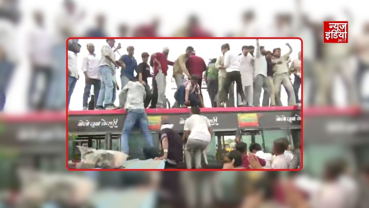 Bhopal: MSP पर मूंग की 100% खरीद की मांग को लेकर किसानों का मार्च, CM आवास की ओर बढ़े; शाम 6 बजे होगी सरकार से बैठक