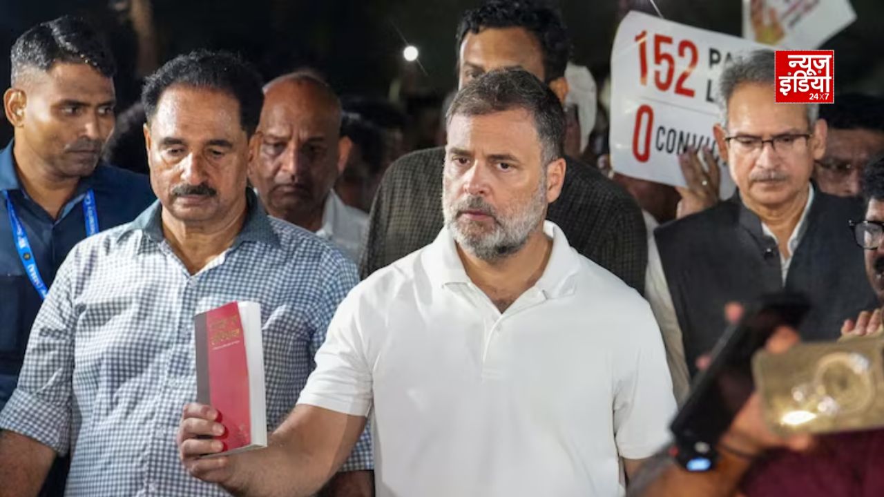 NEET पेपर लीक पर विपक्ष का प्रदर्शन तेज, राहुल गांधी ने गांधी स्मृति पहुंचकर छात्रों के समर्थन में उठाई आवाज