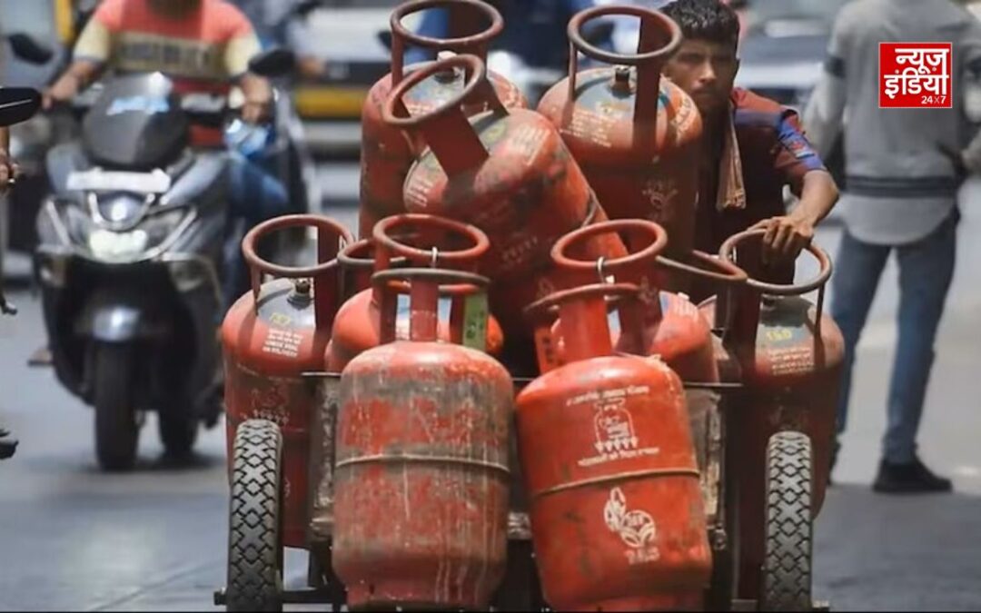 ₹385 सस्ता हो चुका LPG गैस, अब 16 अगस्त की तारीख बनी खास, डेडलाइन मिस हुई तो महंगे सिलेंडर के लिए रहिए तैयार, बढ़ेगी मुश्किल