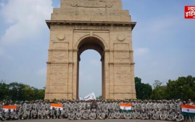 देश की रक्षा करते हुए जवानों ने ऐसे मनाया स्वतंत्रता दिवस, तिरंगे के रंग में रंगा देश