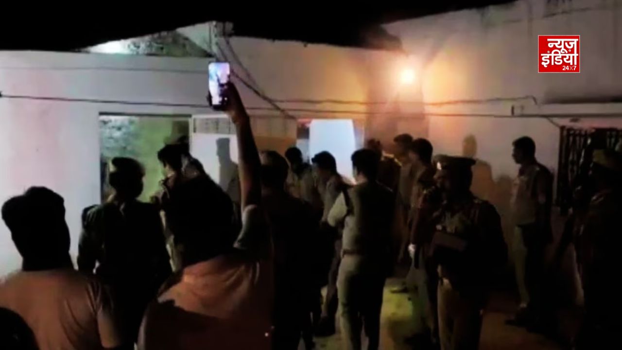 पहले पत्नी-बच्चों को मारी गोली, फिर खुद को खत्म किया? बलरामपुर में परिवार की मौत से सनसनी