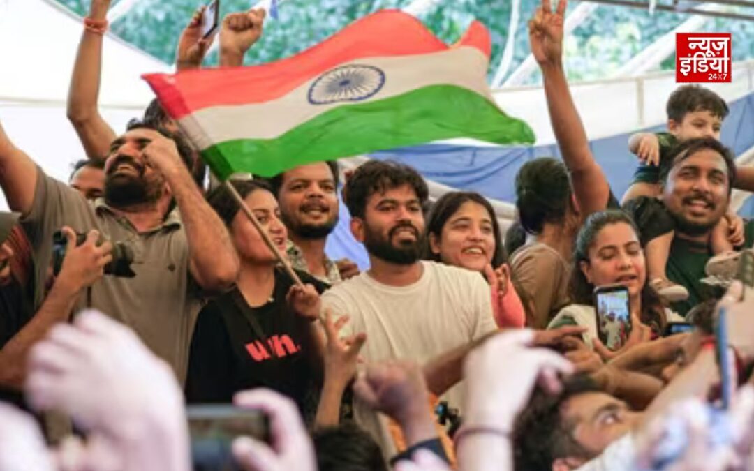 10 लाख की फंडिंग को लेकर घिरे अभिजीत दीपके, ECI जांच की मांग उठी