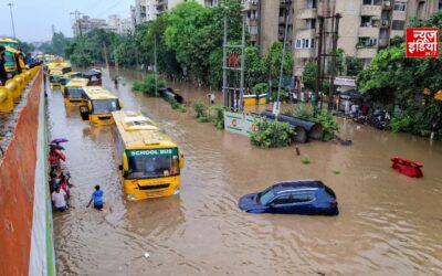 गुरुग्राम में 90mm बारिश से हाहाकार, स्कूल बसों में 8 घंटे फंसे बच्चे; परिजन बेहाल