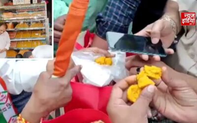 इंदौर में स्वतंत्रता दिवस पर बच्चों को बांटे लड्डुओं में मिले कीड़े, 2 की तबीयत बिगड़ी