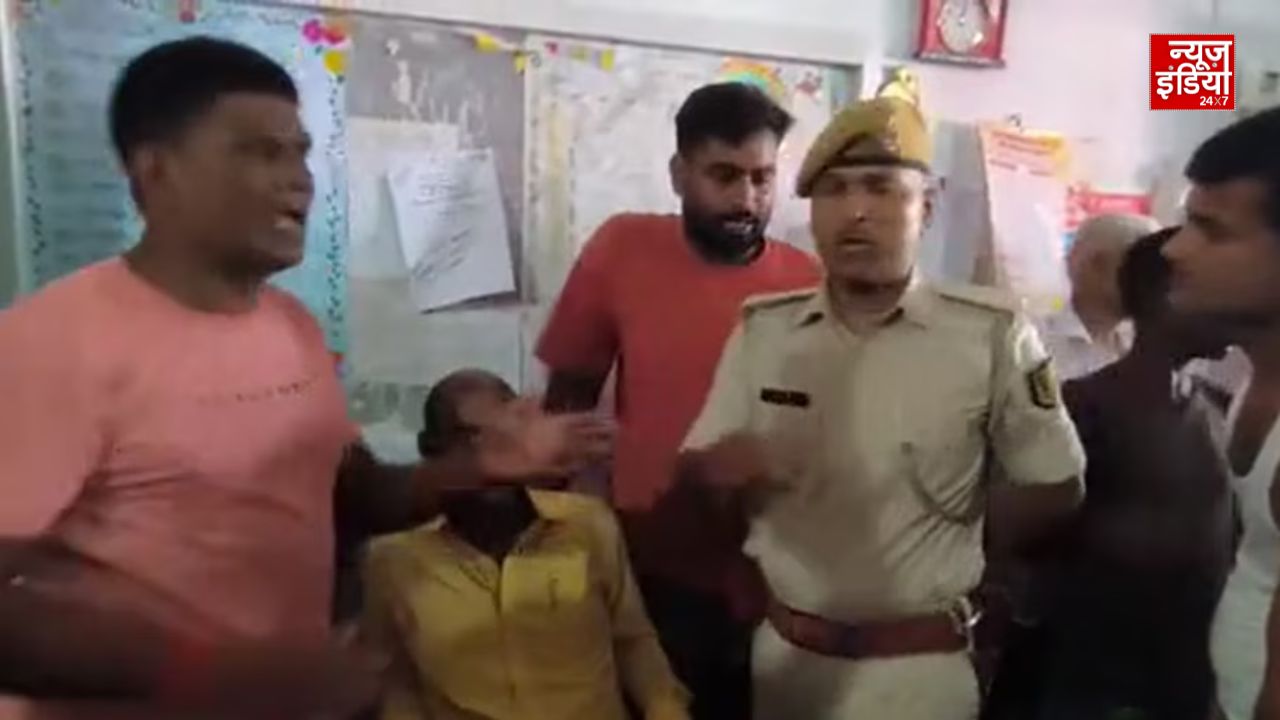 नवादा के स्कूल में शिक्षक पर छात्राओं से गलत व्यवहार का आरोप, हिरासत में लिया गया