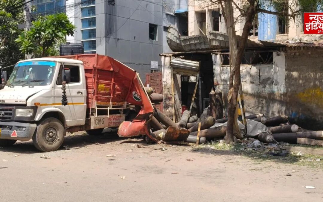 दिल्ली के ओखला में बड़ा हादसा, सिलेंडर ब्लास्ट में एक की मौत
