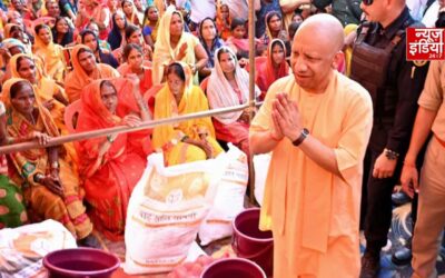 उफनती नदी, टूटा तटबंध, उजड़ा घर कुशीनगर के बाढ़ पीड़ितों से मिले CM योगी