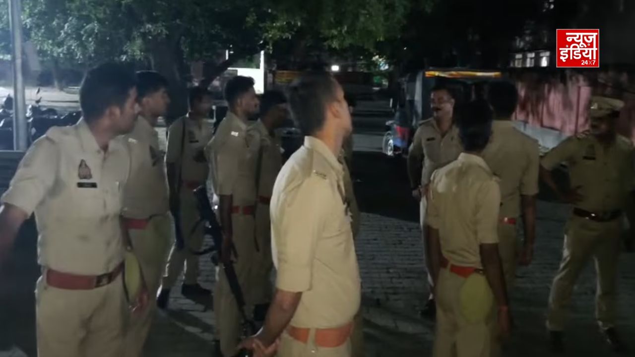 आजमगढ़ में 5 हत्याओं से सनसनी, पूजा कराने आए 2 पंडित और मां-बेटे की भी हुई मौत
