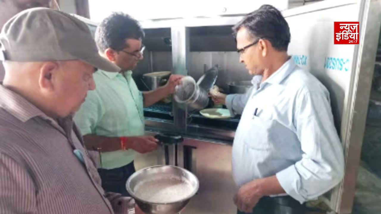 भोपाल: होटल-ढाबों में छापेमारी, कहीं एक्सपायरी चिकन-फिश तो कहीं सड़े आलू और मशरूम मिले