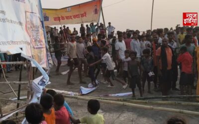 राघोपुर में CM और केंद्रीय मंत्री के इंतजार में 4 घंटे बैठे ग्रामीण, नहीं पहुंचे तो फाड़े बैनर-पोस्टर