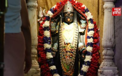 नवरात्र के पहले दिन हरिद्वार के दक्षिण काली मंदिर में उमड़ी भक्तों की भीड़, स्वामी कैलाशानंद करेंगे 16 दिन की विशेष साधना